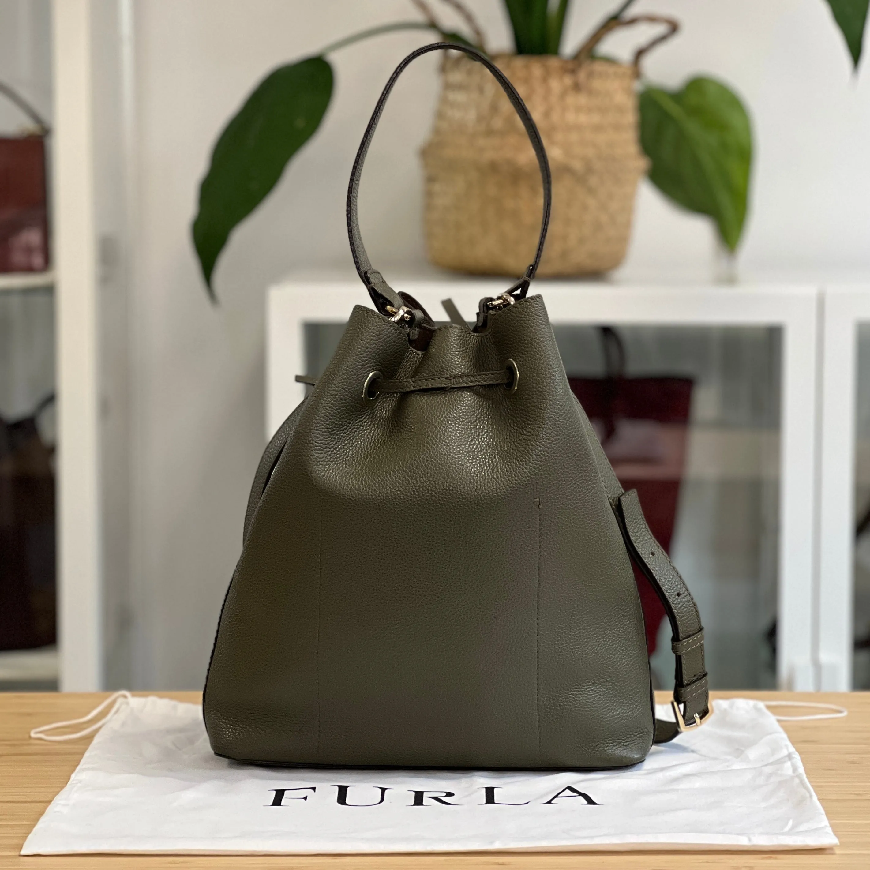 Furla Bucket